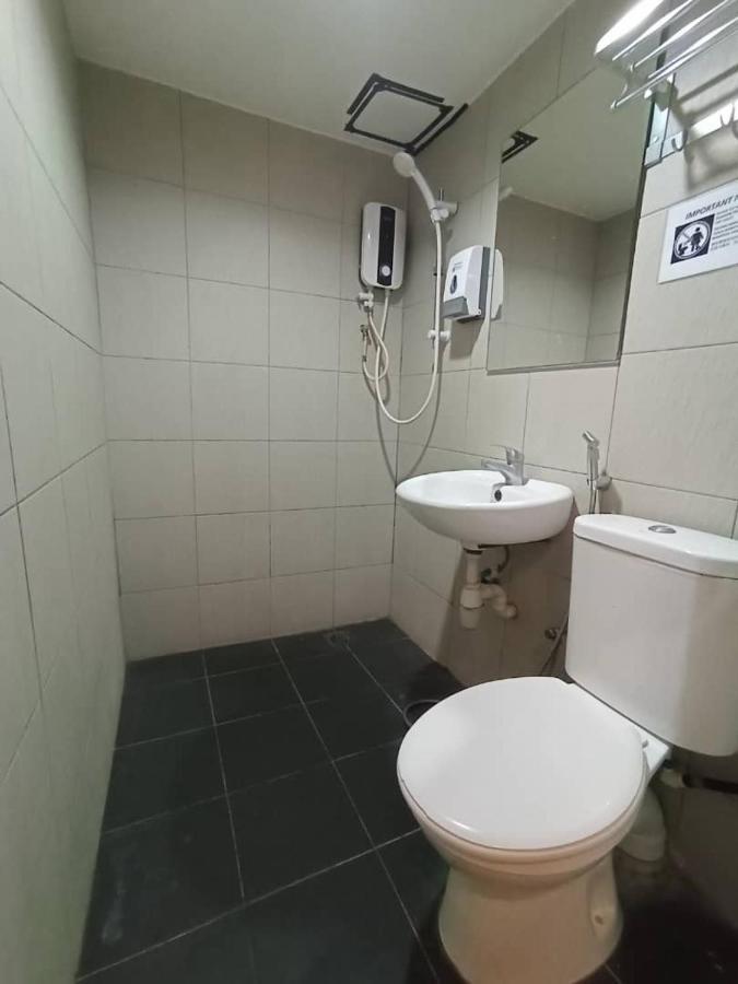One Point Hotel Kuching Ngoại thất bức ảnh