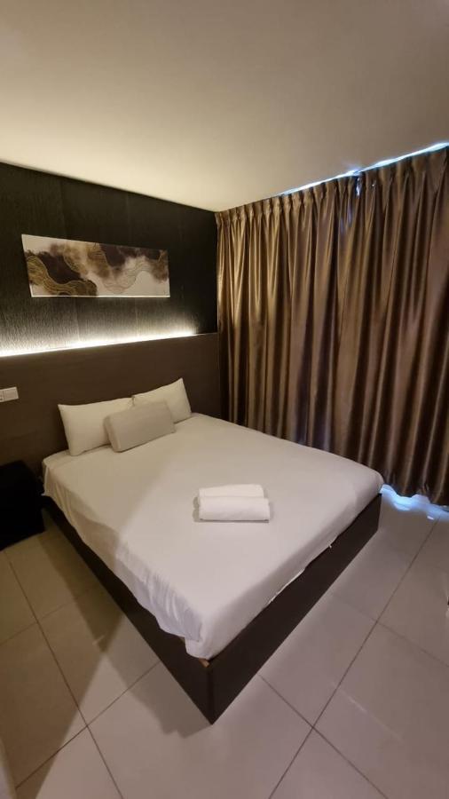 One Point Hotel Kuching Ngoại thất bức ảnh