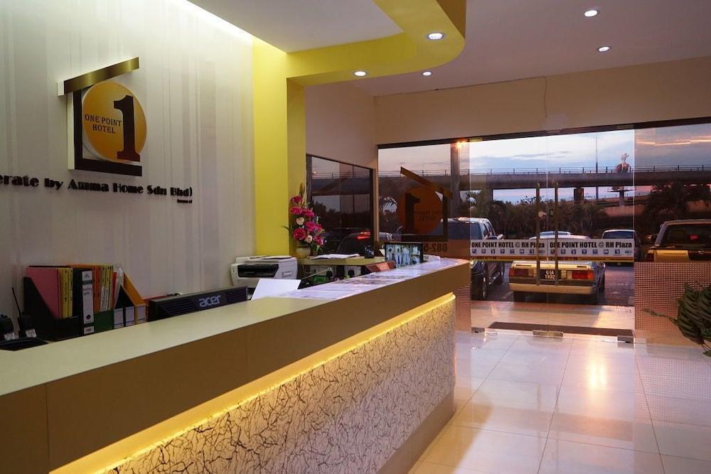 One Point Hotel Kuching Ngoại thất bức ảnh