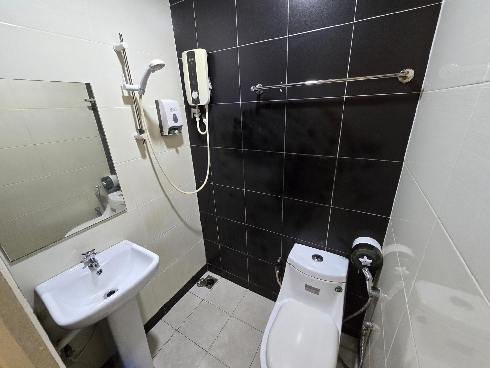 One Point Hotel Kuching Ngoại thất bức ảnh