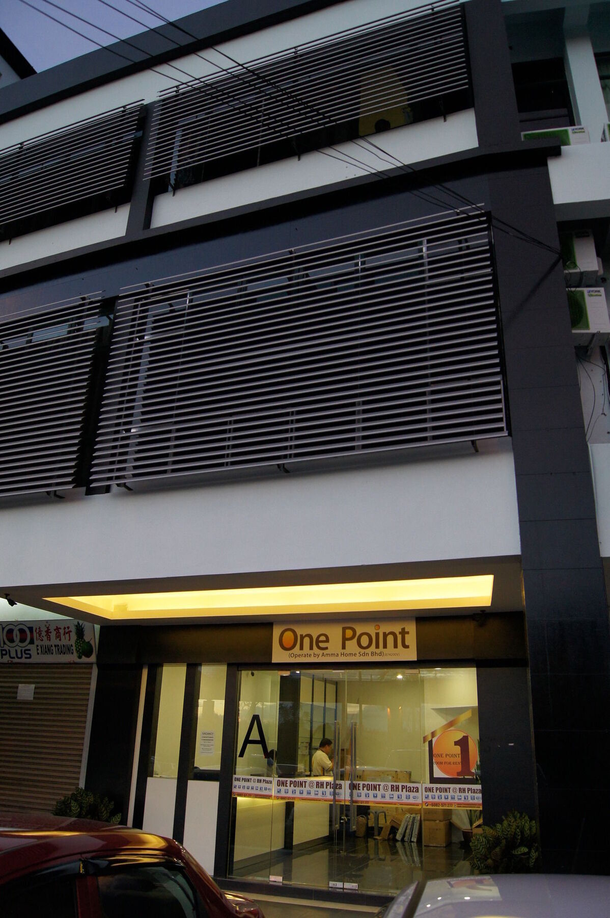One Point Hotel Kuching Ngoại thất bức ảnh